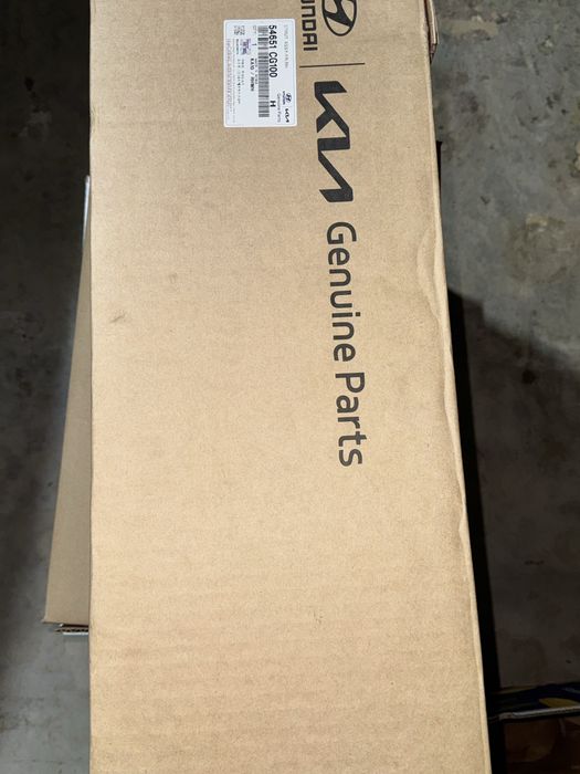 Стойка от Hyundai Staria