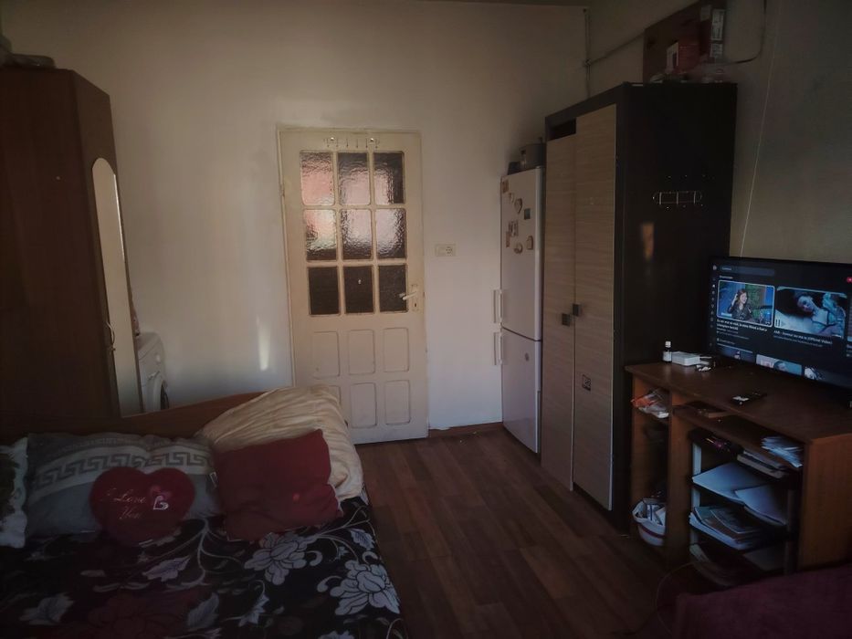 Garsoniera de vanzare