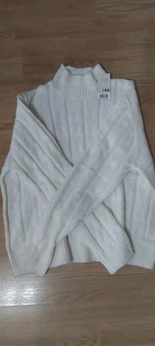 Pulover superb dama, L/42/44,cu etichetă