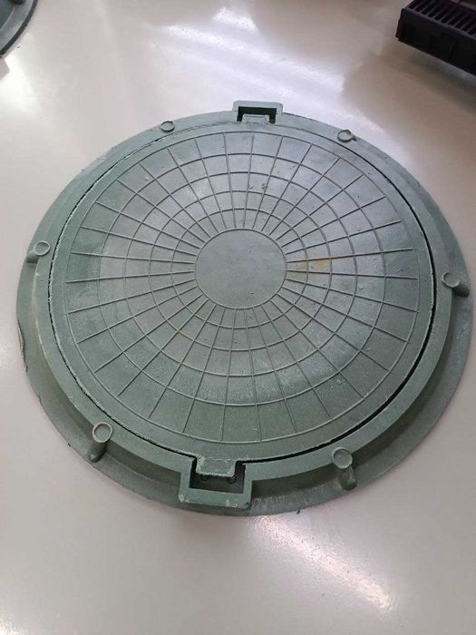 Крышка для колодца для установки в зелёных зонах, газонах, парках.