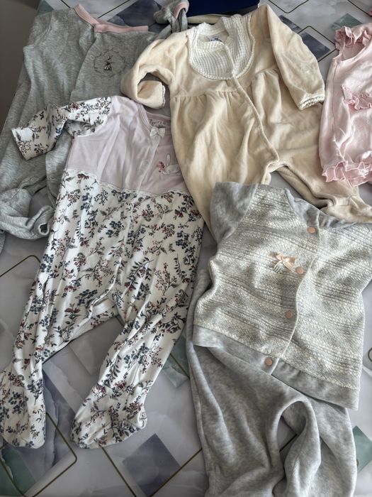 Продам детские вещи для девочки