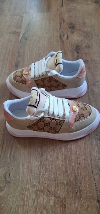 Дамски спортни обувки, маратонки GUCCI