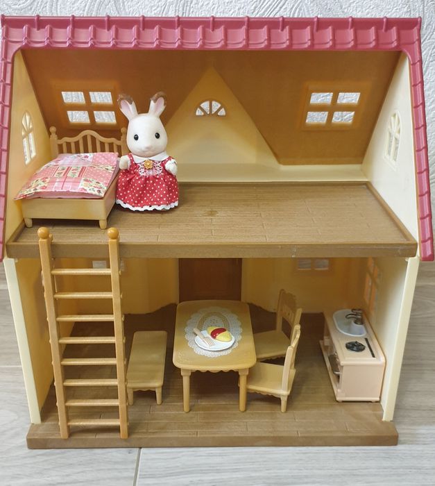 Продается домик для Sylvanian Families