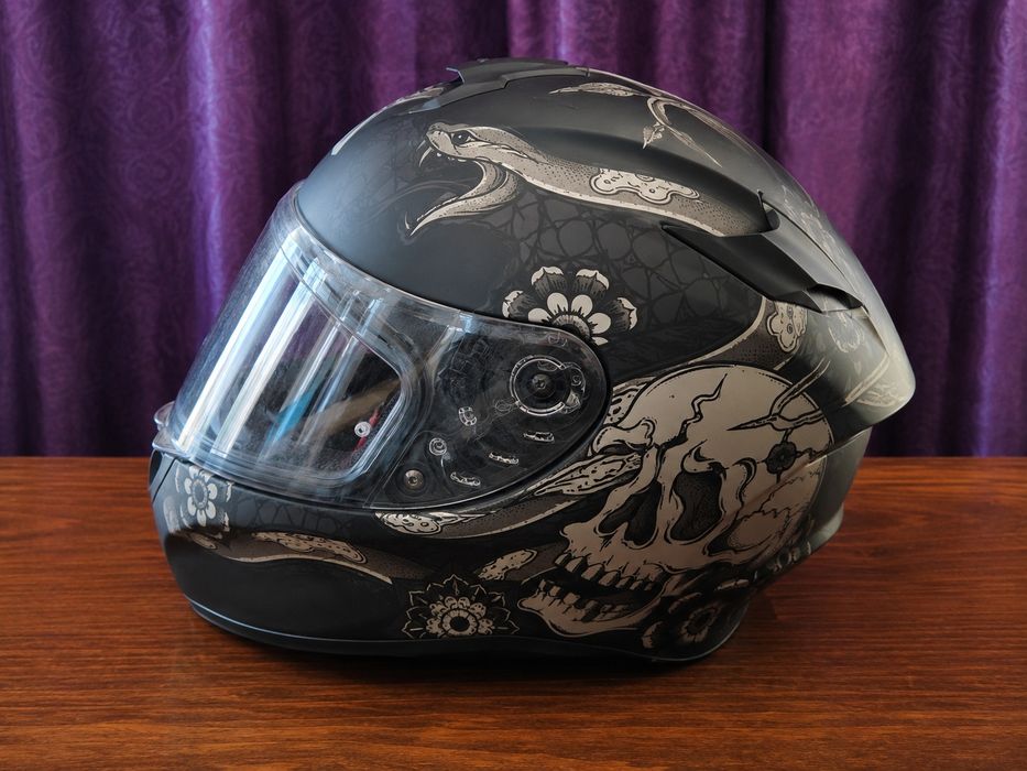 Каска за пистов мотор - MT Helmets Targo Dagger E1