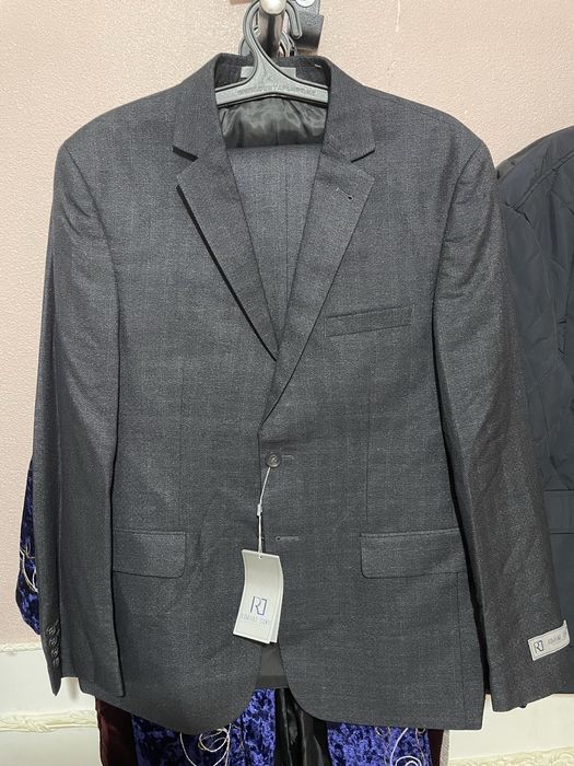 Костюм сатылады