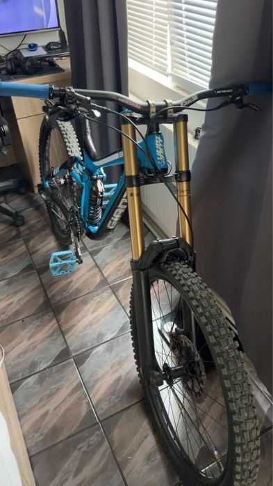 Giant Glory Advanced 2017