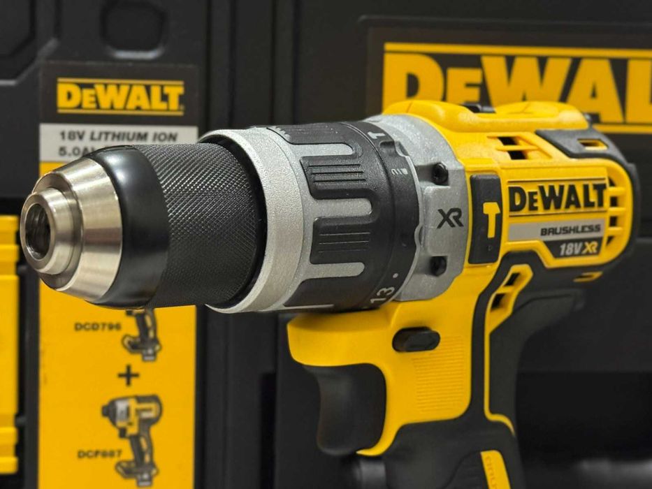 Комплект безчетков винтоверт и бормашина DeWALT DCK266P2T