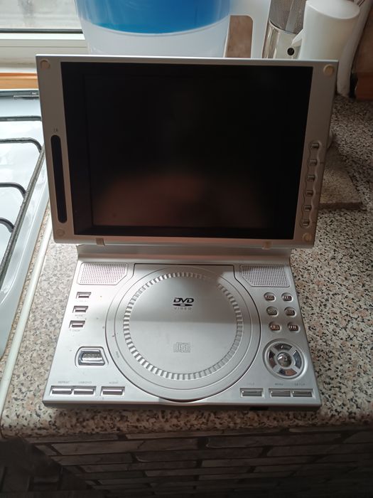 Продам для машины двд