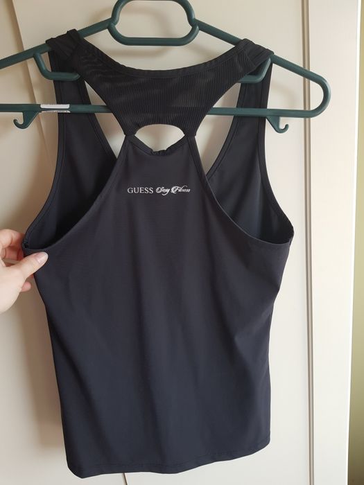 Top Guess fitness mărimea M
