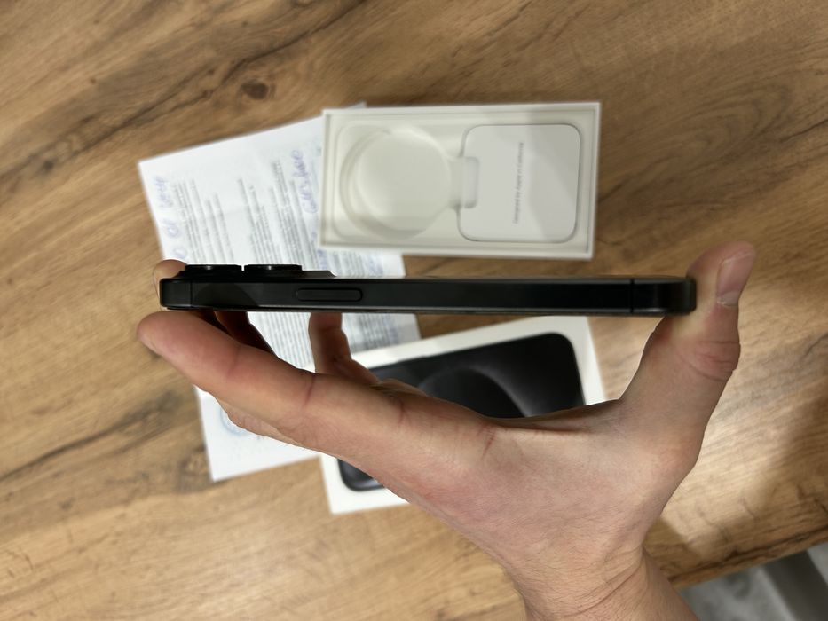 iPhone 15 Pro 256 GB с Гарантией