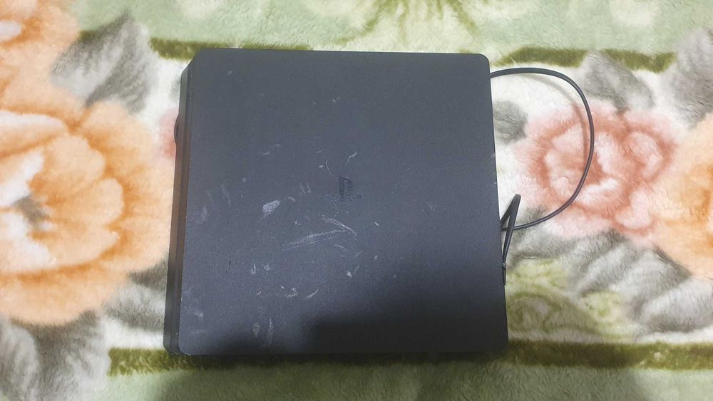 Consola PlayStation 4 Slim 750gb