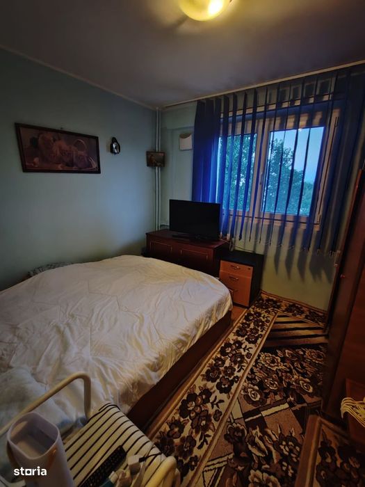 Berceni,Straja Resita,Str Gradistea Mega Image