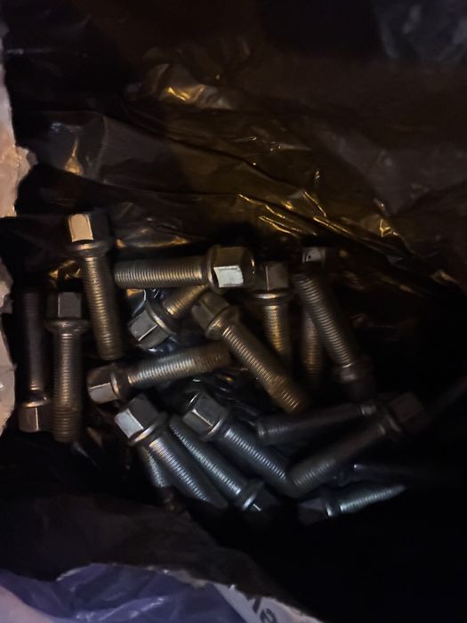 4 Distantiere 5x112 20mm + prezoane