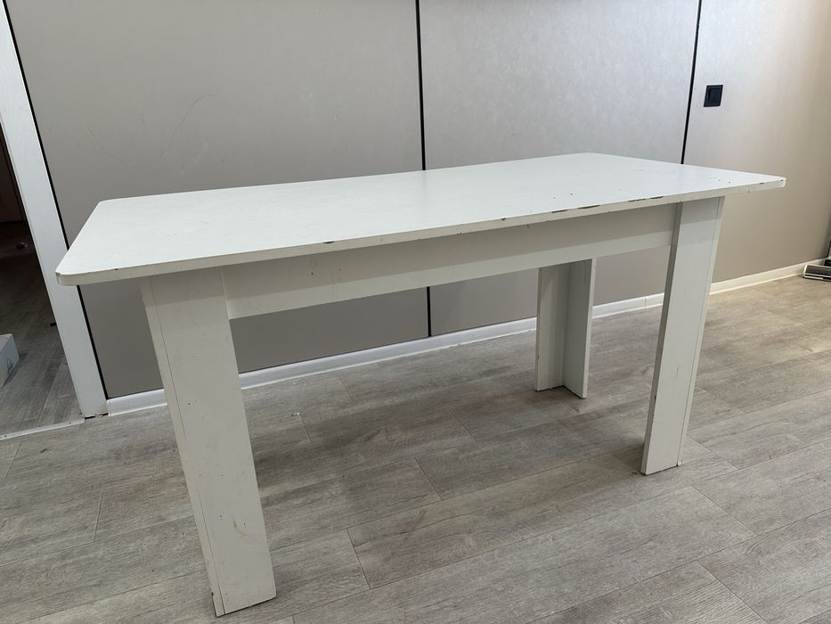 Продам кухонный стол