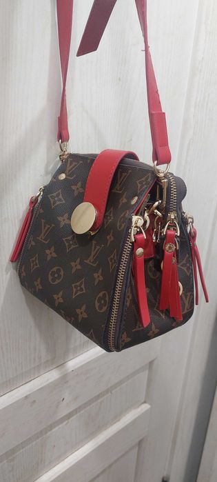 Продам Женская сумка Louis Vuitton