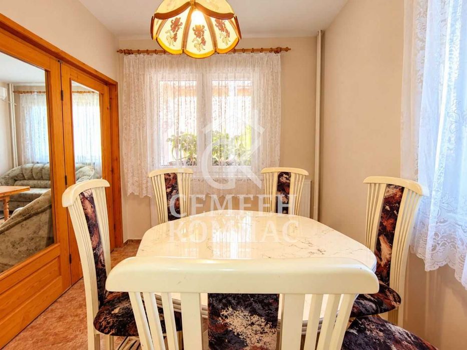 Продава се Тристаен апартамент в Пловдив, Младежки Хълм - 107 кв.м за 2141 €/кв.м - Снимка #5