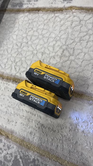 Перфоратор DeWALT