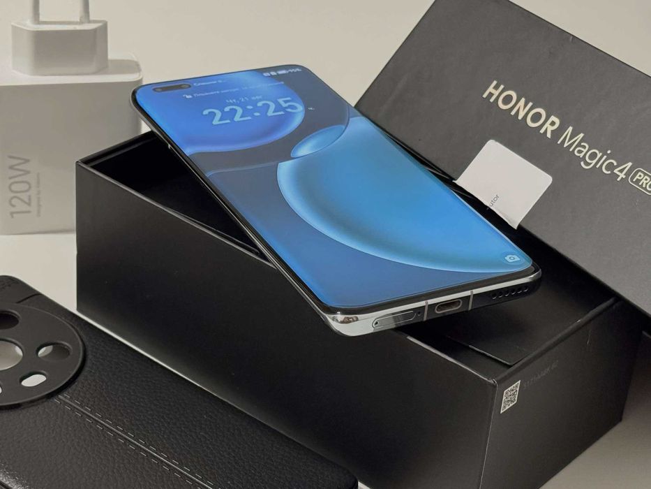 Бартер!Като НОВ! Honor Magic 4 Pro 8/256GB Cyan (Зелен) + 120W