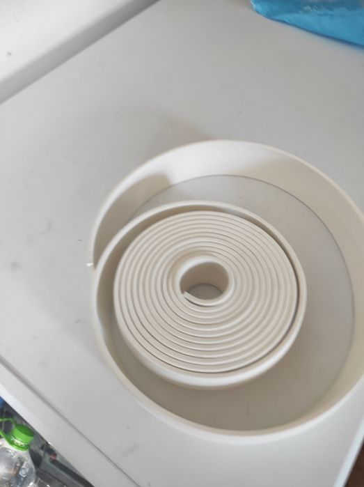 Cauciuc siliconic rezistent la temperatura rezistiva