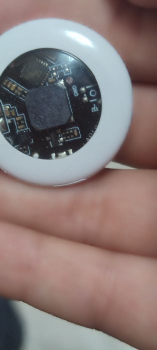 Продам airtag для iphone от компании hoco