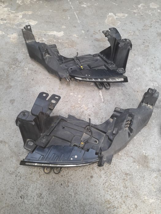 Suport Suporți Far Faruri Stanga Dreapta Renault Megane 3 An 2009-2014