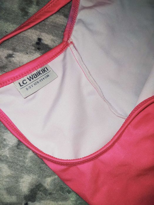 Купальник на девочку р.8-9 лет