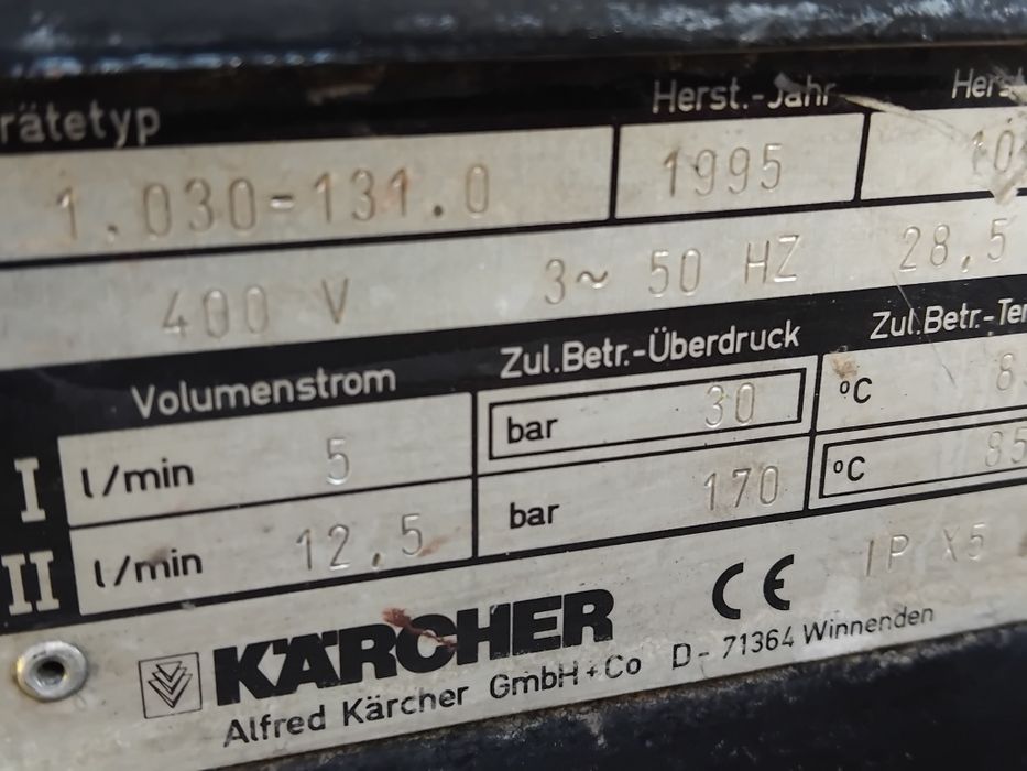 Водоструйка Karcher hds 801-Е  НовМодел Електрическа Profesional   380V200bar Керамика Супер Силна НайВисокКлас от мащините на 380V БезДимна