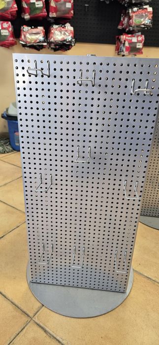 Метален стелаж два броя