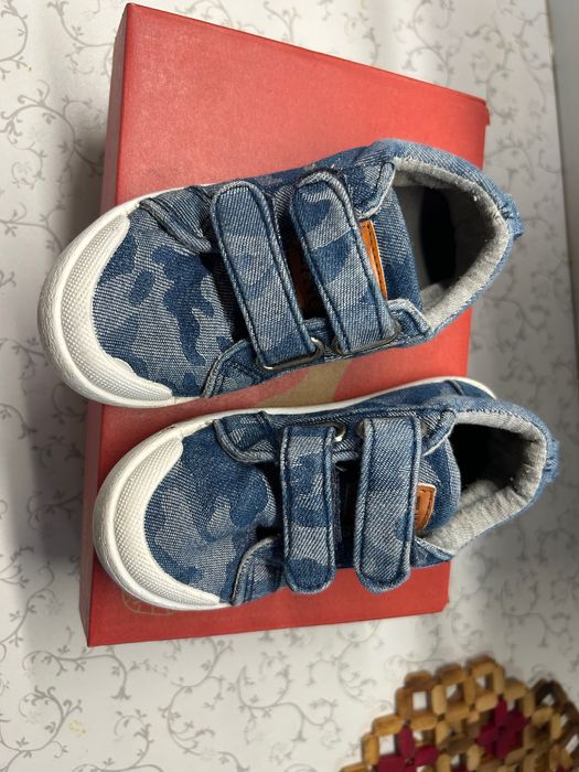 Детски сандали 24