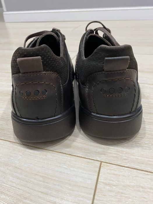 Продам мужские туфли кожаные