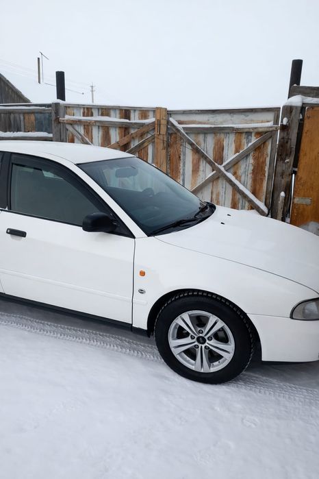 Продам ауди а4б5 1,8 обем