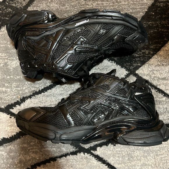 Balenciaga Runner Black