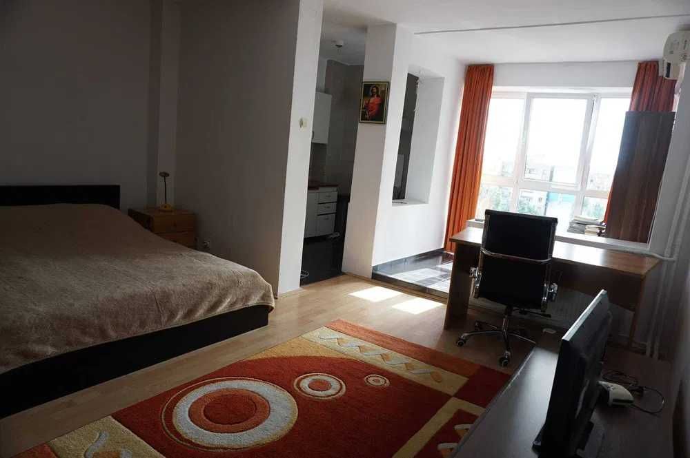Proprietar, inchiriez garsoniera spatioasa si luminoasa in Barajul Sadului, - zona Merou Titan