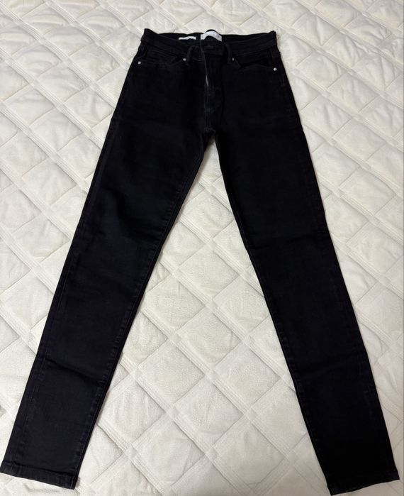 Продам качественные джинсы