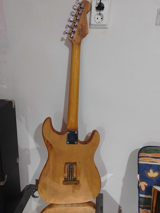 Chitara electrica retro