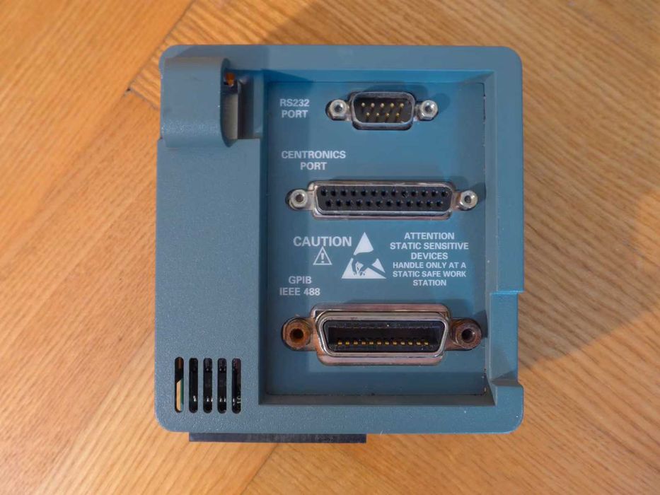 Osciloscop digital Tektronix TDS220, 100 MHz, 2 canale, impecabil