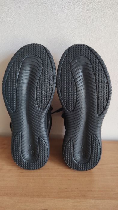 Уникални маратонки Tamaris, Trussardi, Asics 36номер
