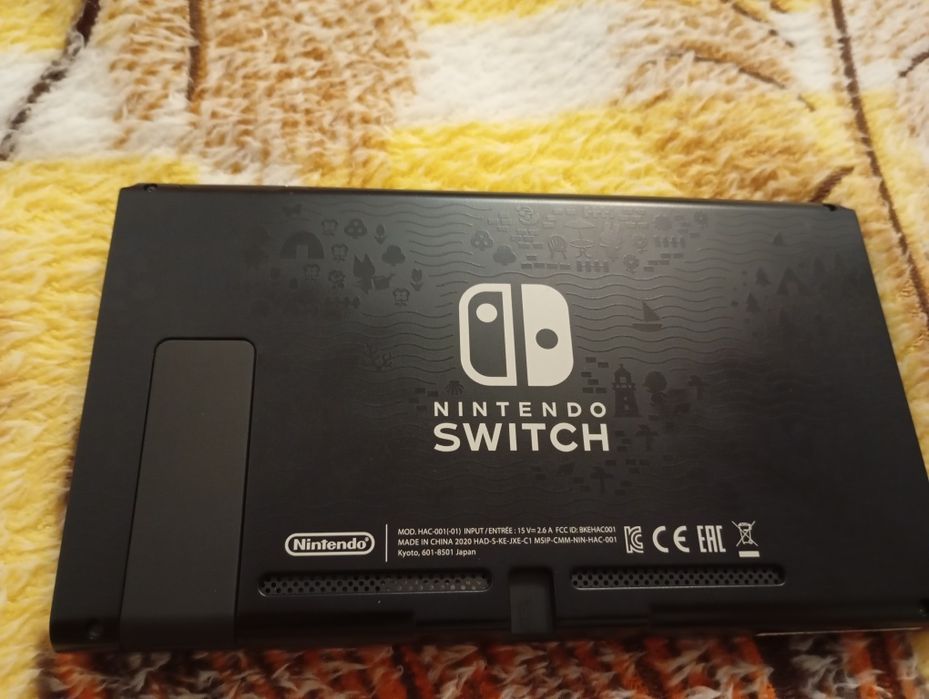 Nintendo switch (без joy con) *Читайте описание*