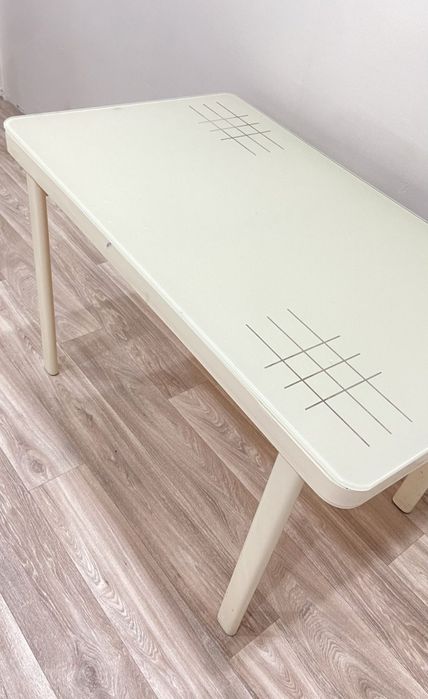 Стол металлический