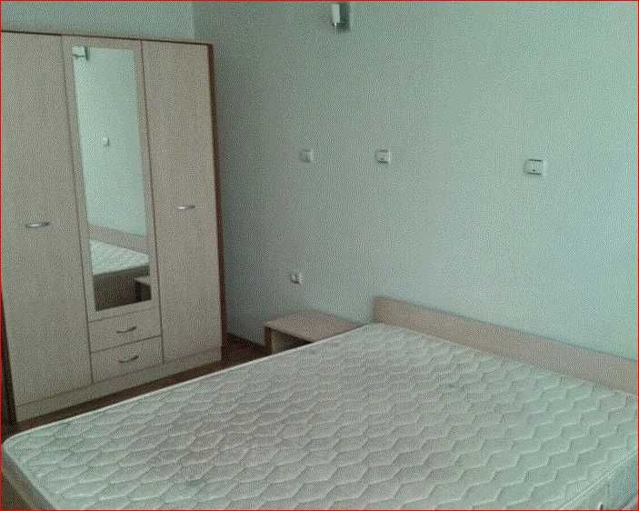 Дава се под наем Четиристаен апартамент в Пловдив, Изгрев - 120 кв.м за 459 € - Снимка #2