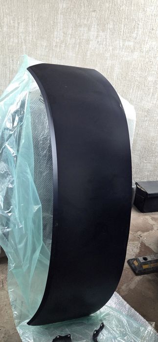 Капот Hyundai Staria