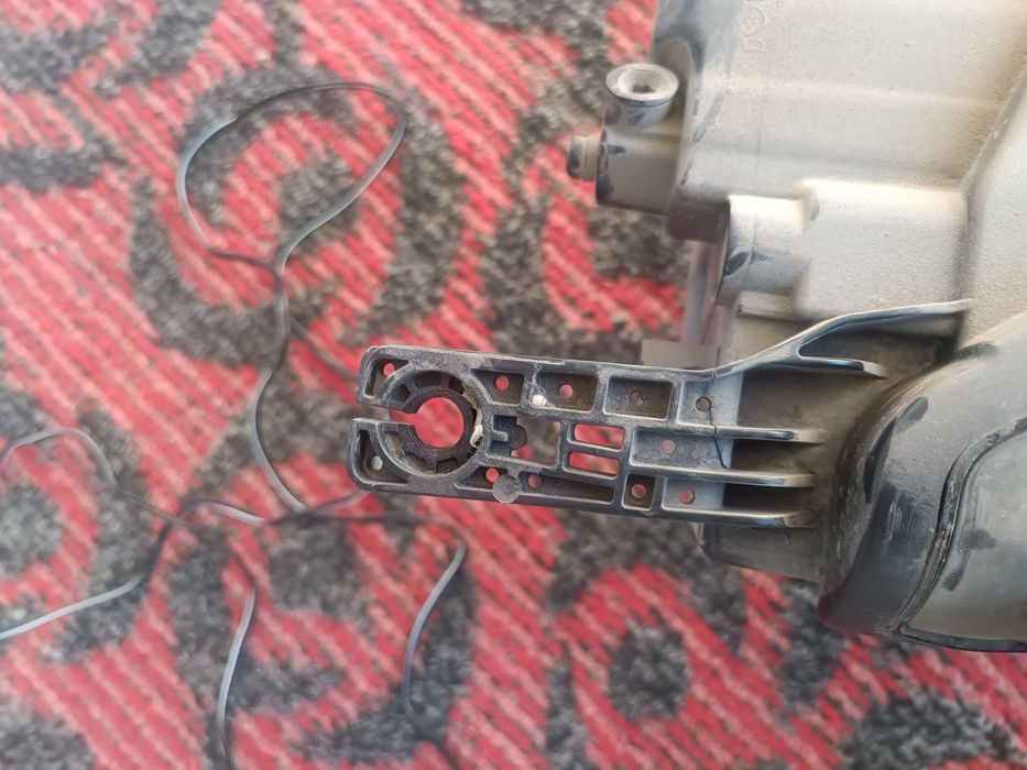 BYD champion fara chap tomoni