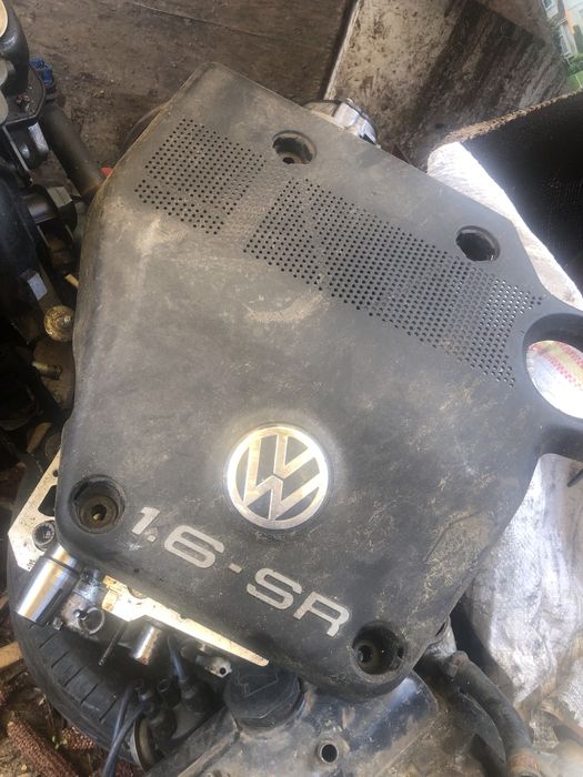 Urgent motor golf 1.6 sr negociabil fara anexe