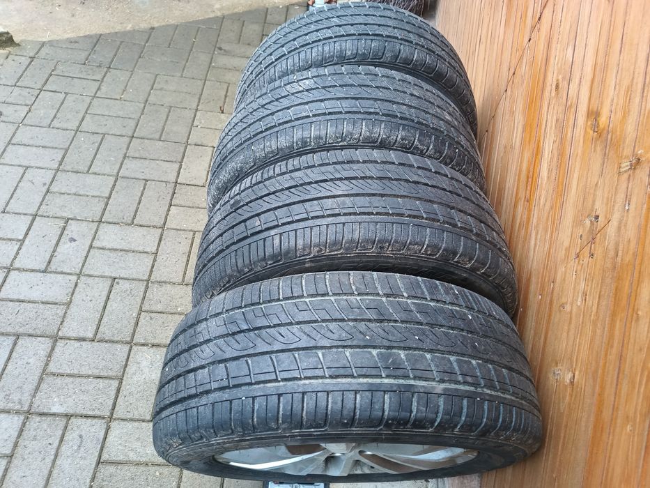 Vând 4 cauciuc de vară cu jante 235/55R17