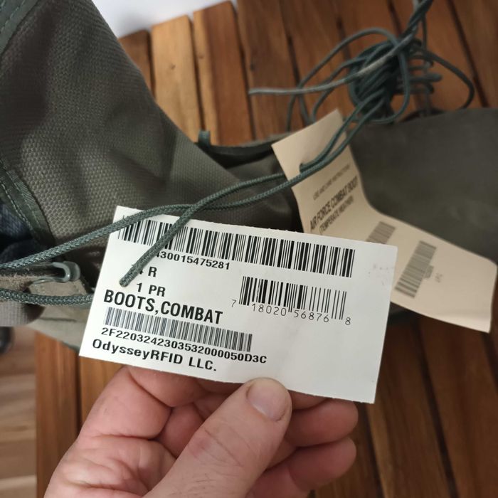 Bocanci army Wellco Aviatie, masura 14R, talpic 33 cm. Vibram+Goretex.
