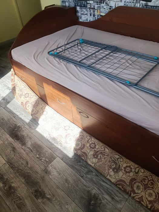 Кровать полуторка