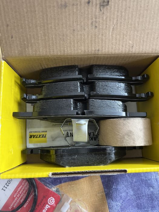 Предни накладки за BMW E 90 комплект с датчик