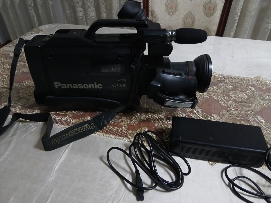 Видеокамера Panasonic M3000