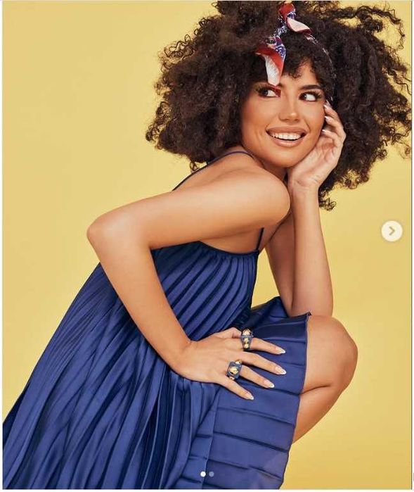 Нови дълга рокля с пайети и гол гръб, плисирана синя рокля Mango