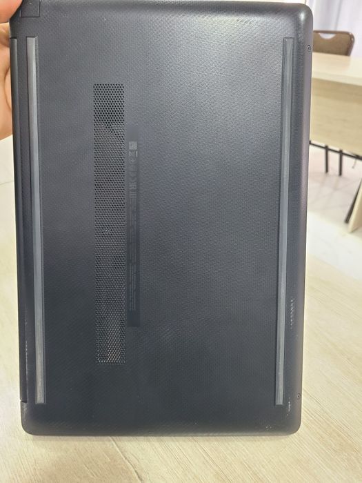 HP Laptop 15 (Celeron N4120, 4GB/1TB) 
Tavsif:
HP 15-